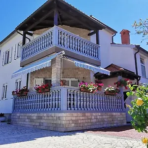 Mila-casa Bianca Horvátország